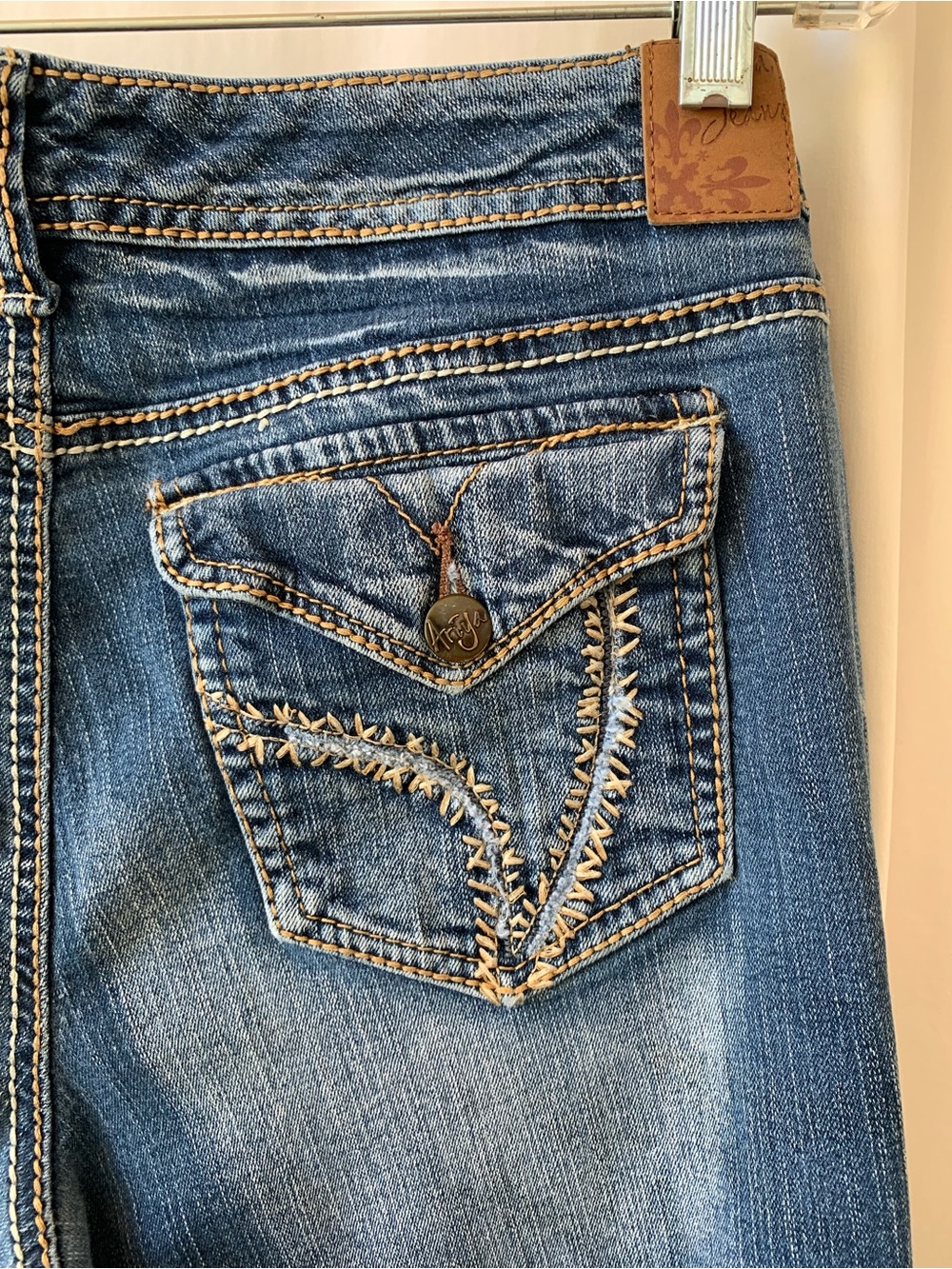 Y2K Ariya Low Rise Bootcut Jeans - Picture 5 of 6